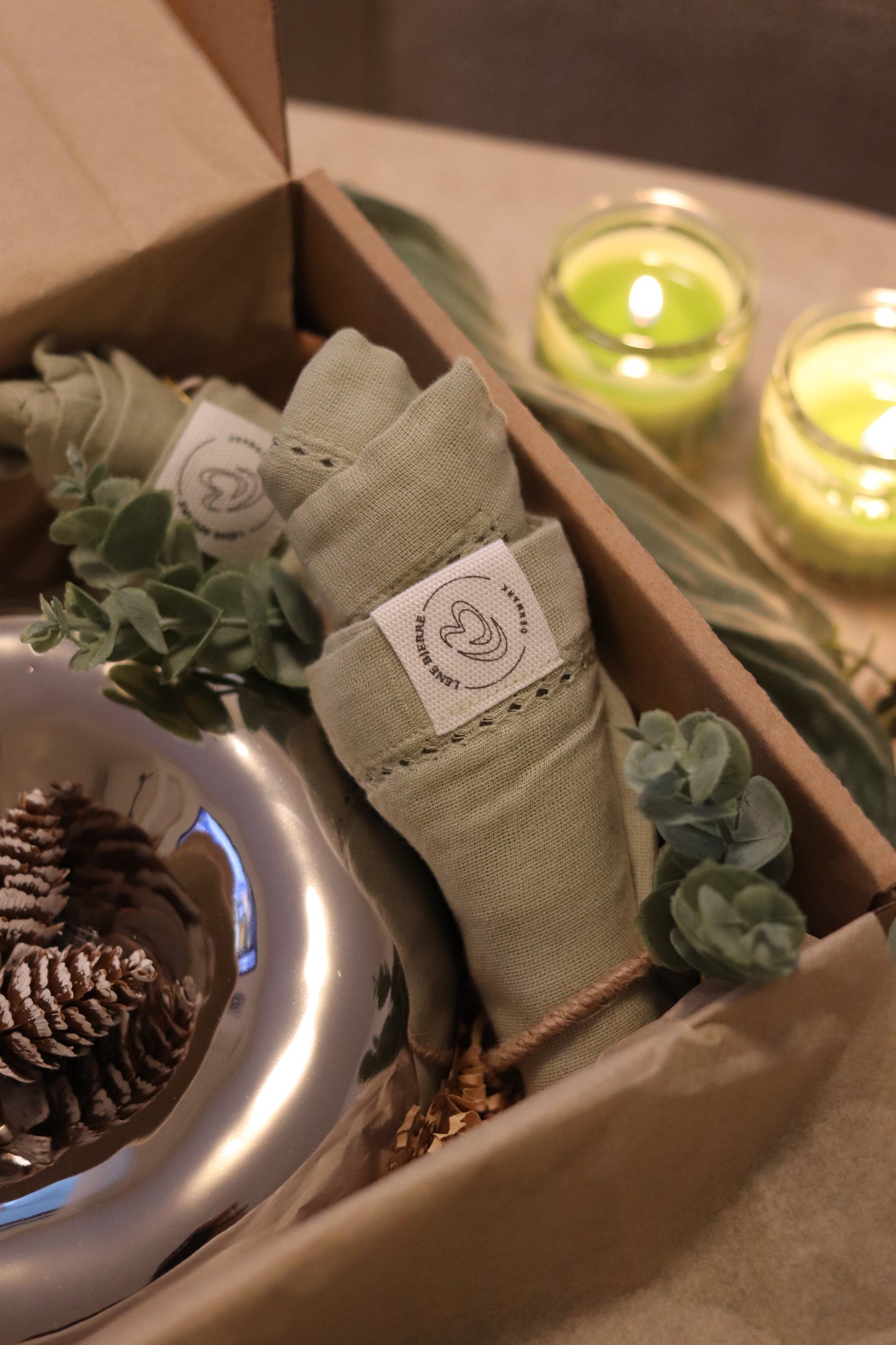 Silver Pine Gift Box